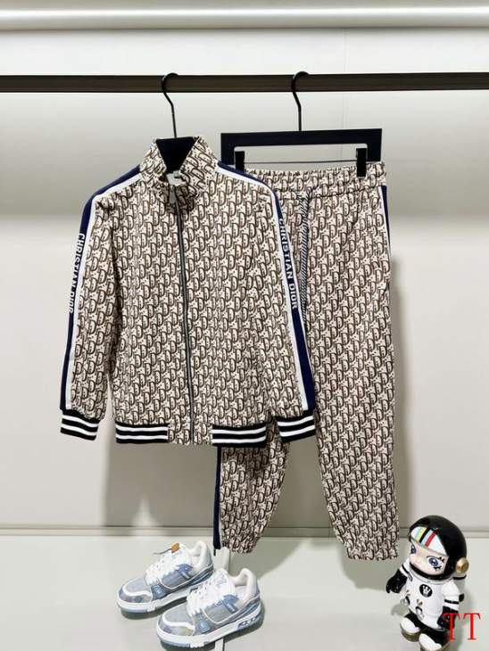 Picture of Dior Sweater Suits _SKUDiorXS-L20tr13438931